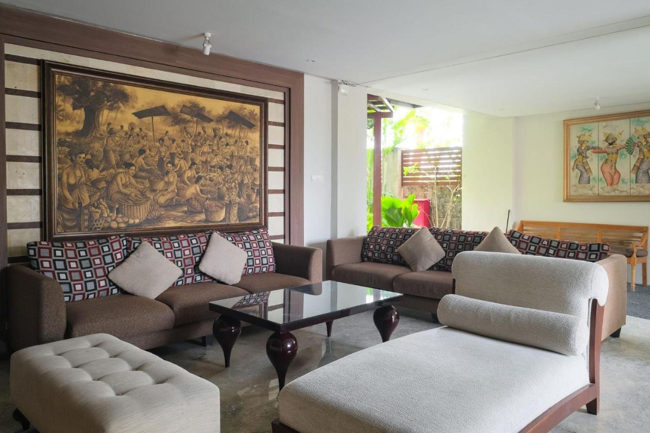 Djabu Seminyak Hotel Денпасар Екстериор снимка