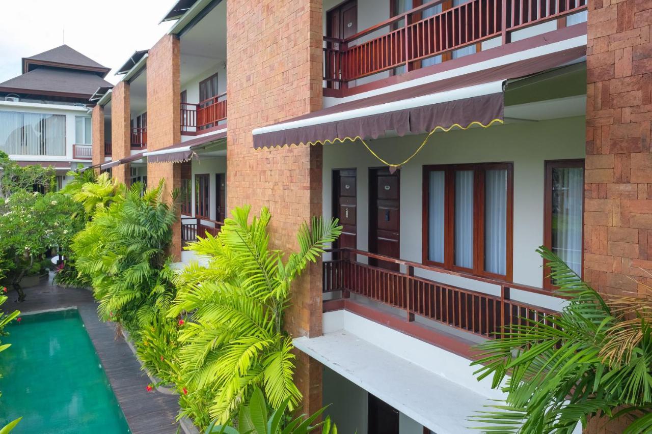 Djabu Seminyak Hotel Денпасар Екстериор снимка