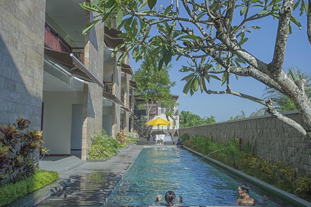 Djabu Seminyak Hotel Денпасар Екстериор снимка